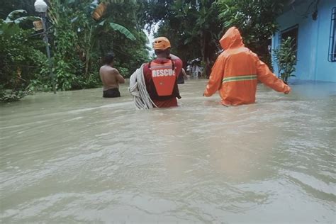 Nearly 9,000 flee homes in Philippines as Molave intensifies into .